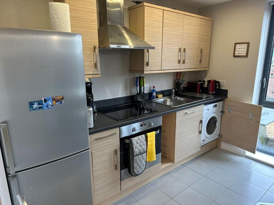 Cute Apartment Next To Colindale Station Edgware Exteriér fotografie